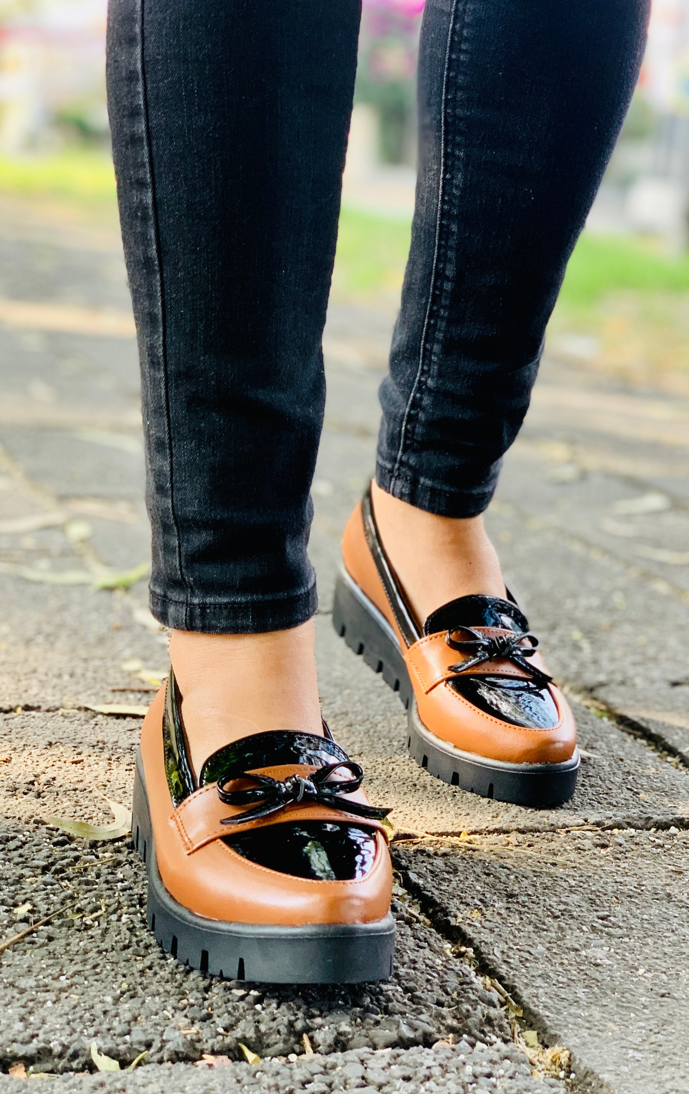 Mocasín 070 Camel & Negro - Combina con Todo!